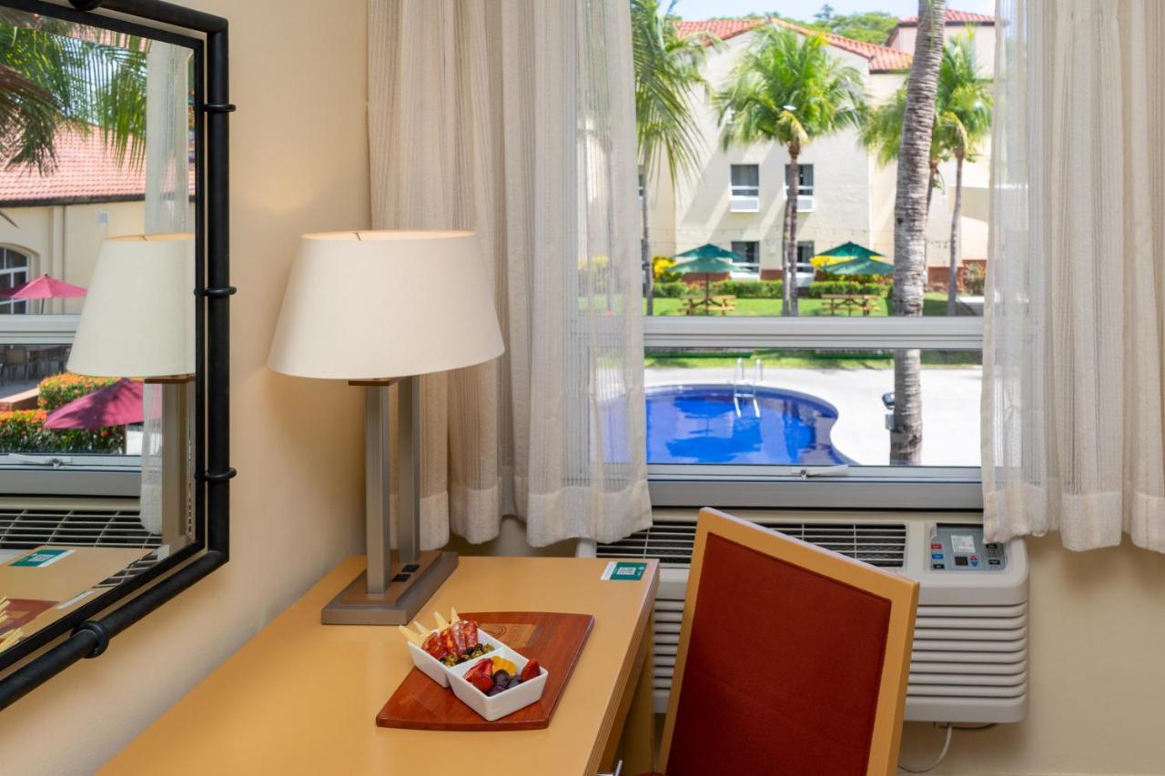 Quality Hotel Real Aeropuerto San Salvador San Luis Extérieur photo