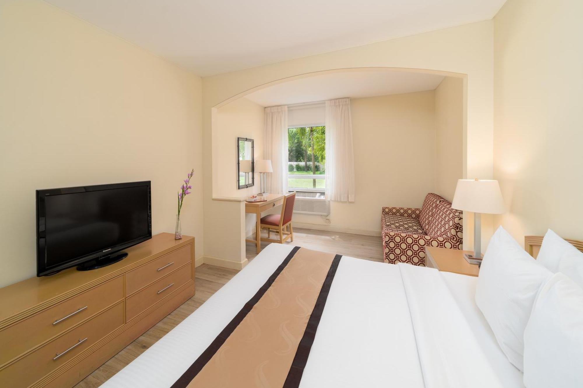 Quality Hotel Real Aeropuerto San Salvador San Luis Extérieur photo