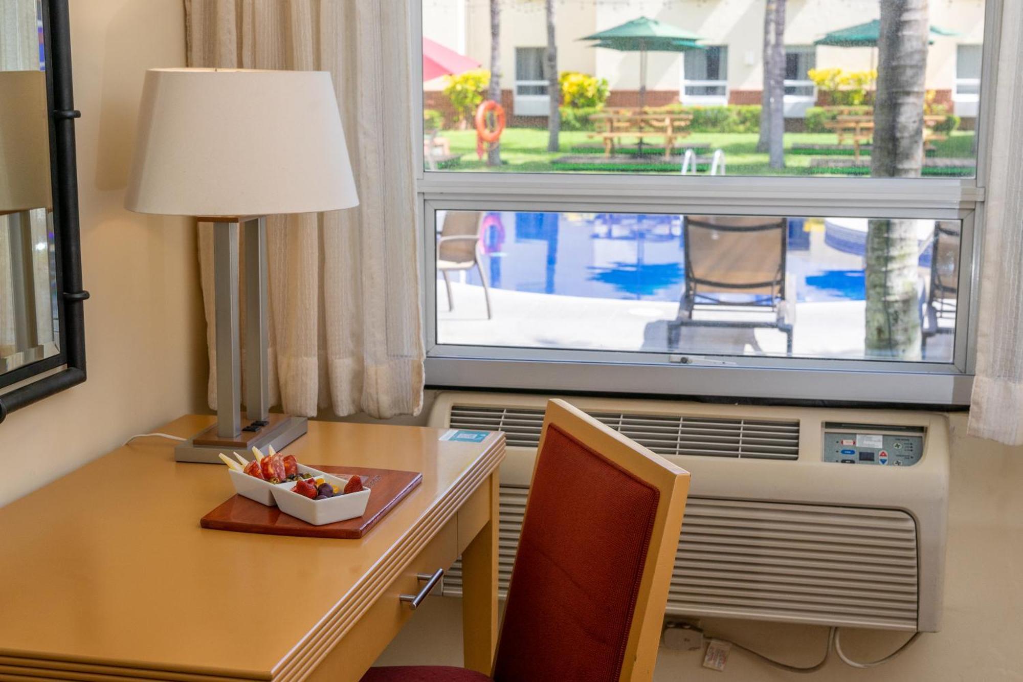 Quality Hotel Real Aeropuerto San Salvador San Luis Extérieur photo